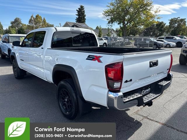 Used 2023 Toyota Tacoma SR5 AWD/4WD image 7