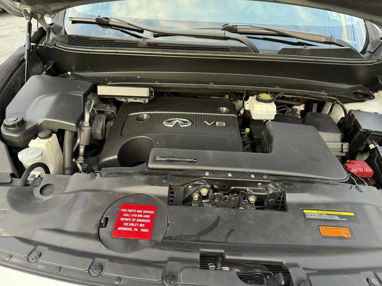 Used 2015 INFINITI QX60 AWD w/ Premium Package image 8