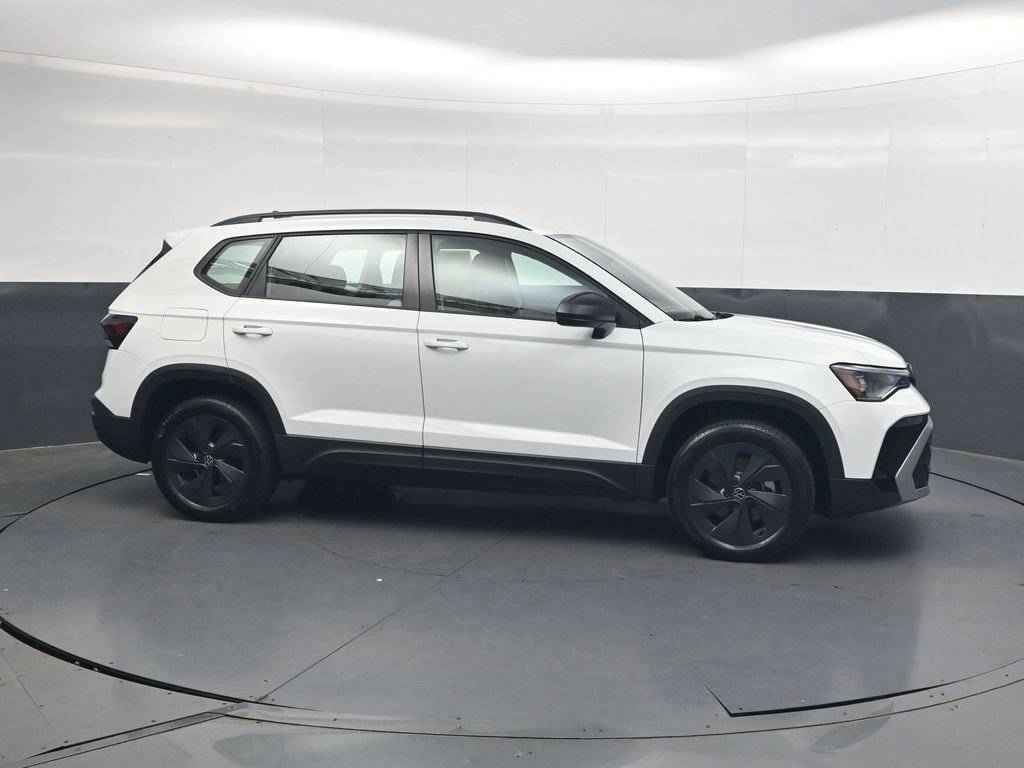 Used 2025 Volkswagen Taos S FWD image 4