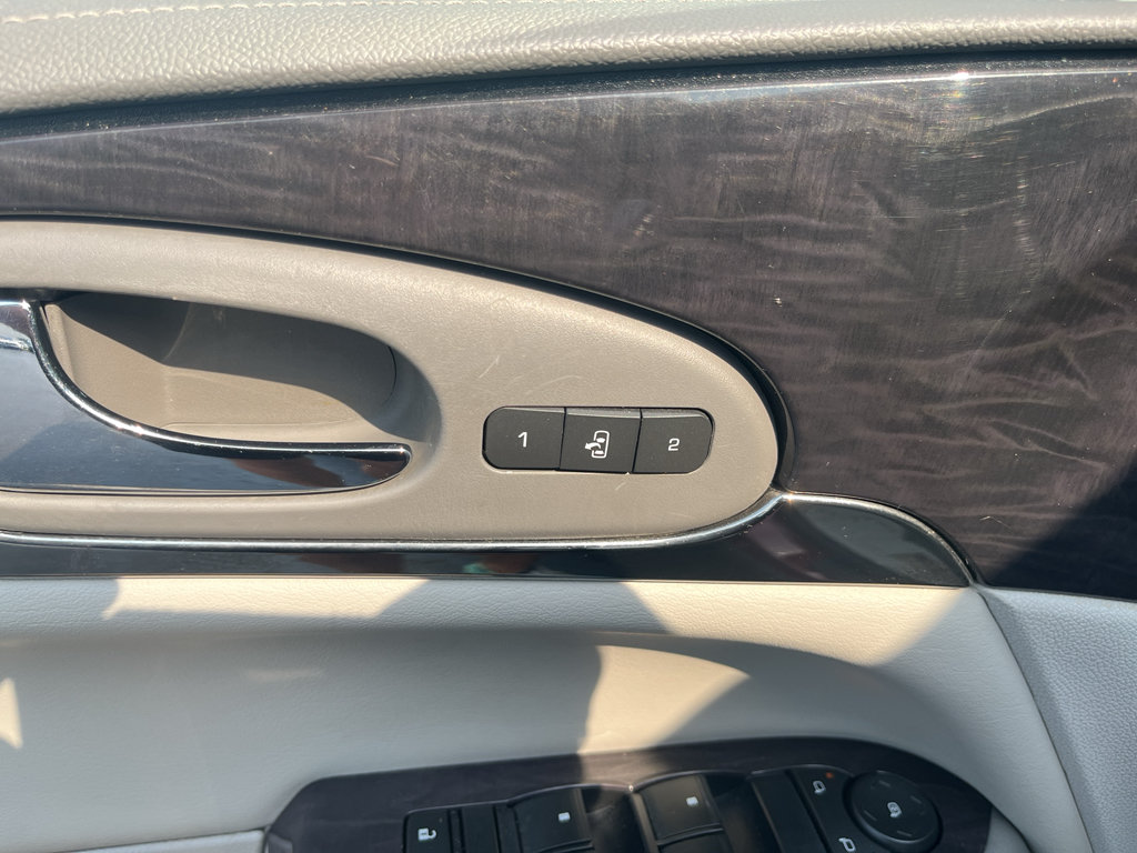 Used 2015 Buick Enclave Leather FWD image 14