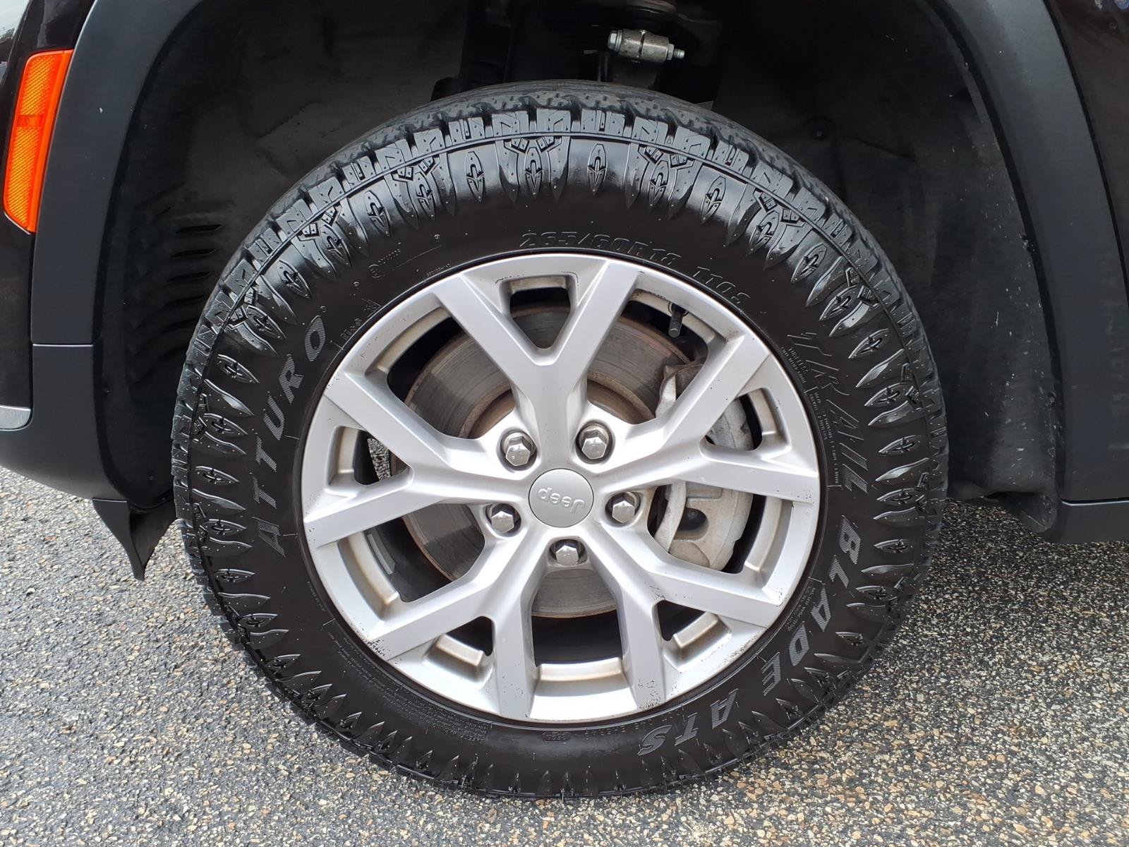 Certified 2022 Jeep Grand Cherokee L Limited AWD/4WD image 7