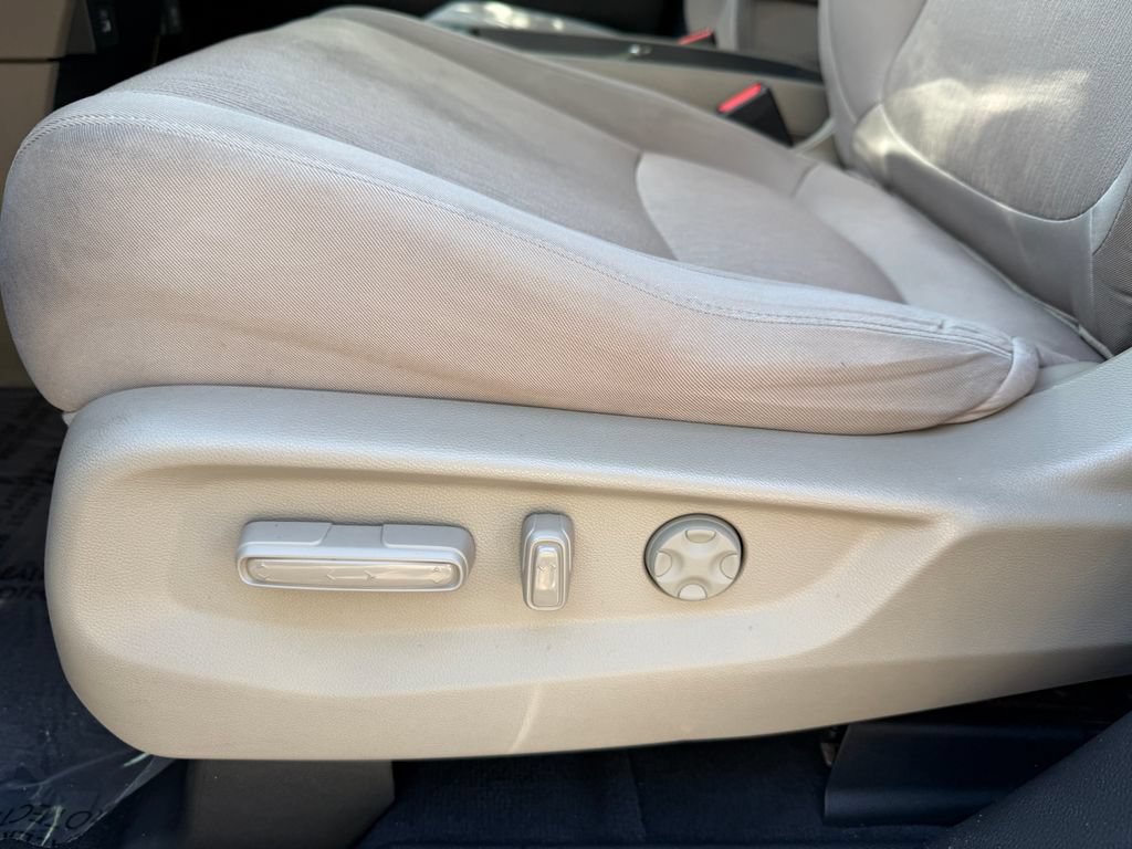 Used 2023 Honda Odyssey EX image 17