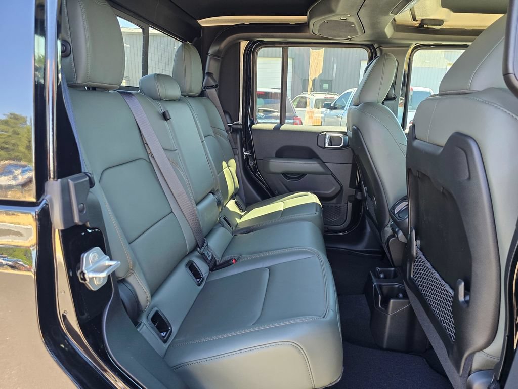 New 2026 Jeep Gladiator Mojave AWD/4WD image 14