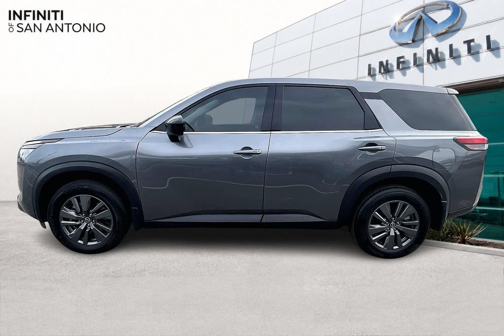 Used 2024 Nissan Pathfinder S AWD/4WD image 45