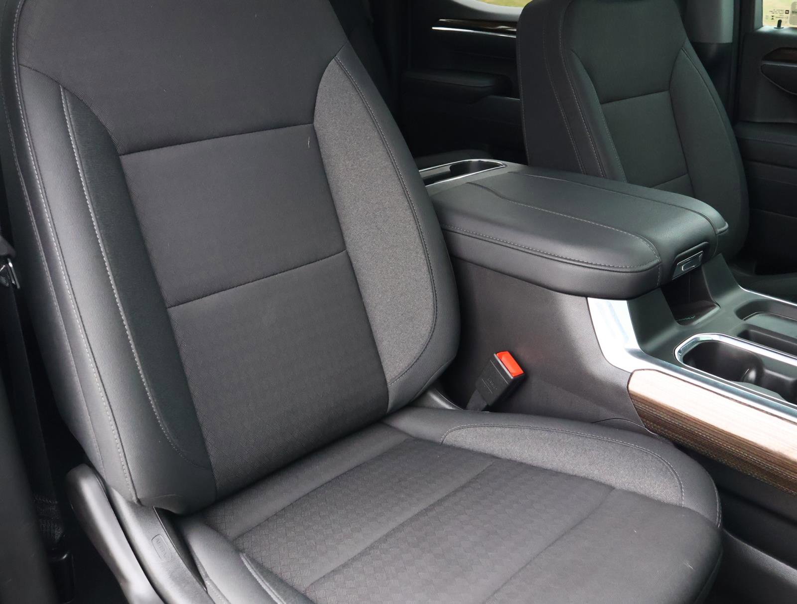 Used 2025 Chevrolet Silverado 1500 LT Trail Boss w/ Convenience Package II image 19