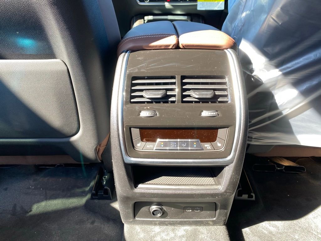 New 2026 BMW X5 M60i AWD/4WD image 8