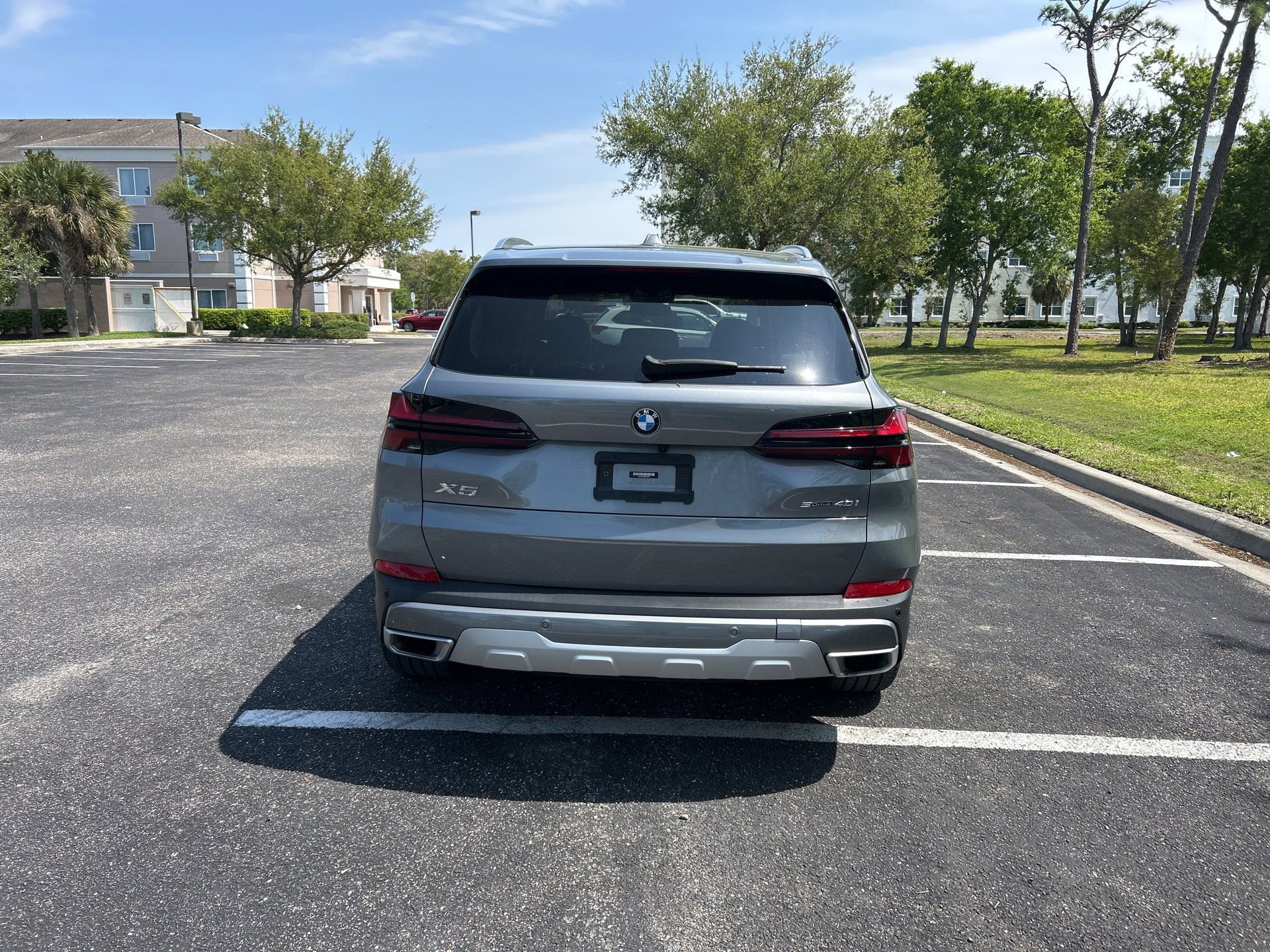 Certified 2024 BMW X5 sDrive40i w/ Premium Package image 4