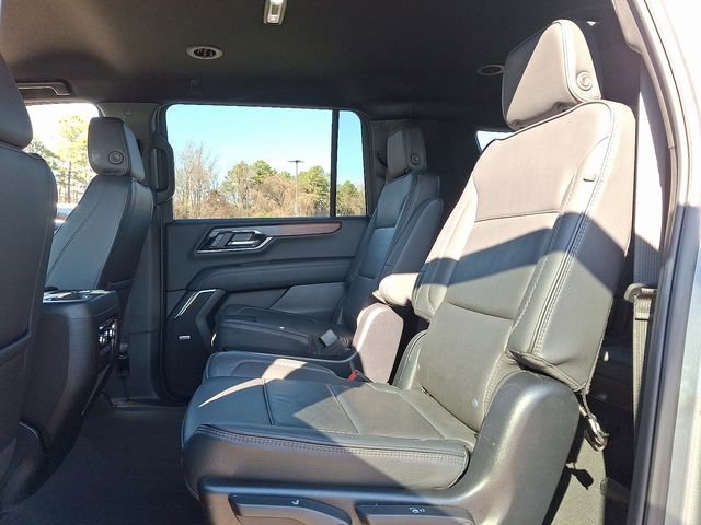 Used 2025 GMC Yukon XL Denali image 10