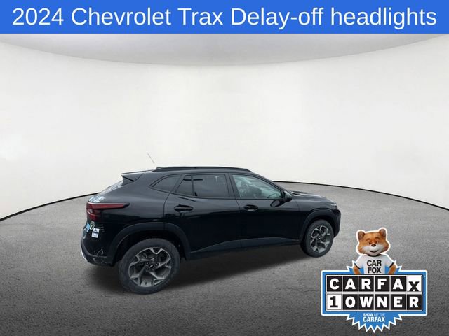 Used 2024 Chevrolet Trax LT w/ Driver Confidence Package image 23