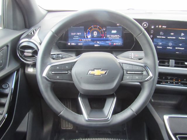 Used 2026 Chevrolet Equinox LT image 30