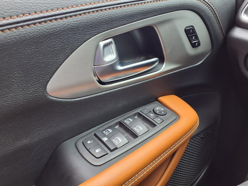 New 2026 Chrysler Pacifica Pinnacle AWD/4WD image 18