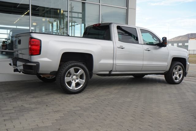 Used 2018 Chevrolet Silverado 1500 LT w/ Max Trailering Package AWD/4WD image 9