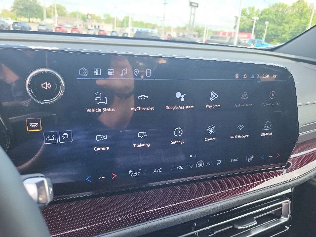 New 2026 Chevrolet Traverse Z71 w/ Driver Confidence Package AWD/4WD image 39