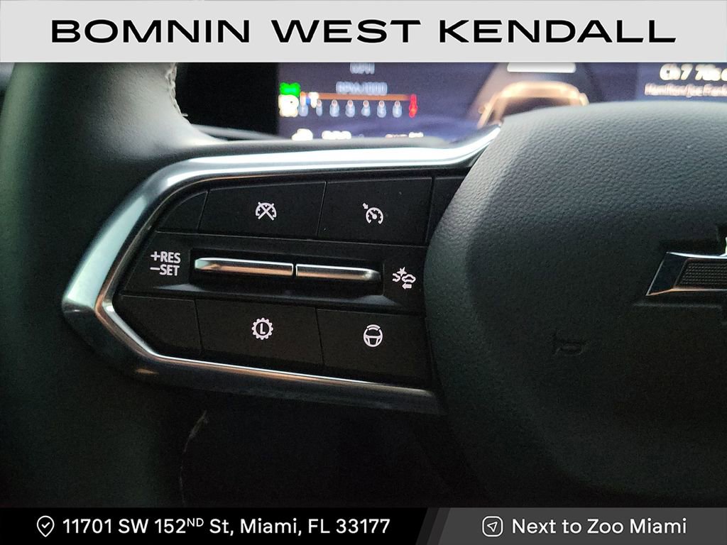 Used 2025 Chevrolet Traverse Z71 w/ Enhanced Driving Package image 18