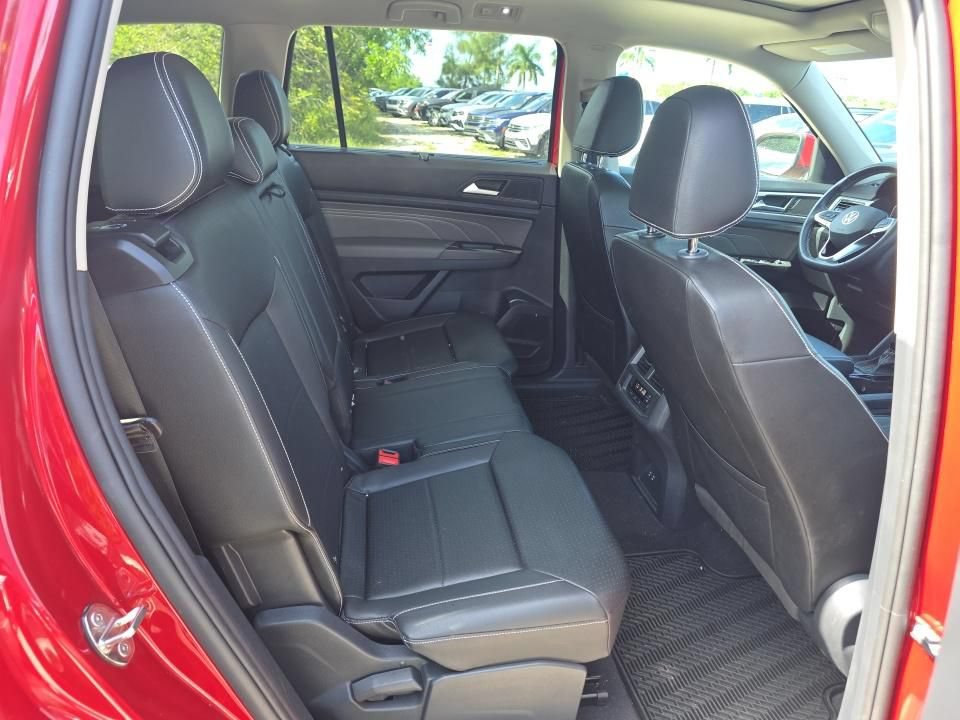 Used 2023 Volkswagen Atlas SE w/ Panoramic Sunroof Package FWD image 11
