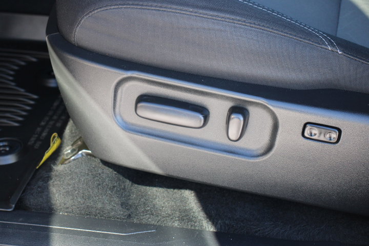 Used 2020 Toyota Tacoma TRD Off-Road image 14