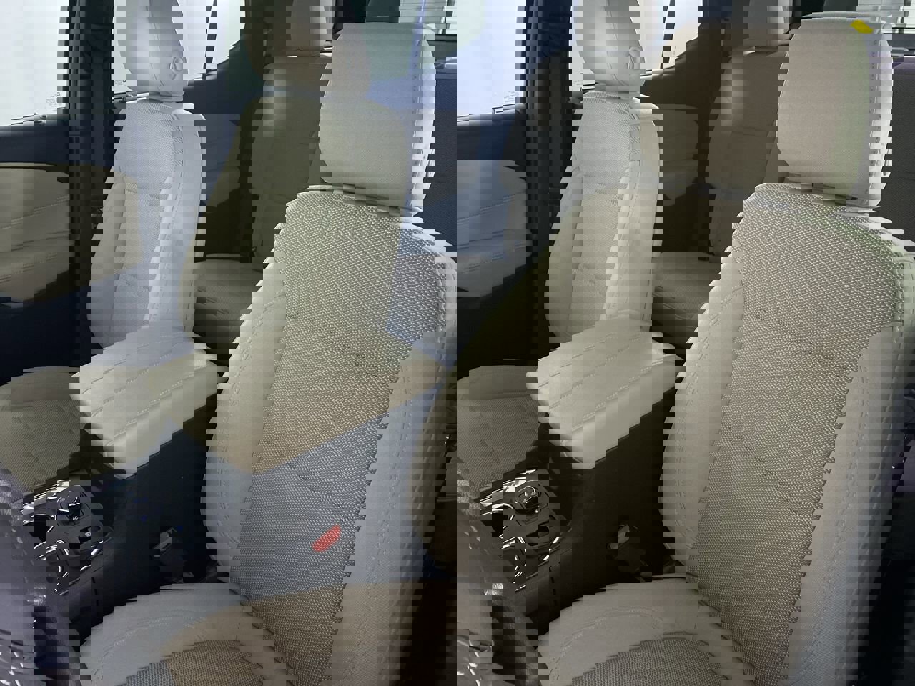 Used 2023 Chevrolet Traverse LS image 10