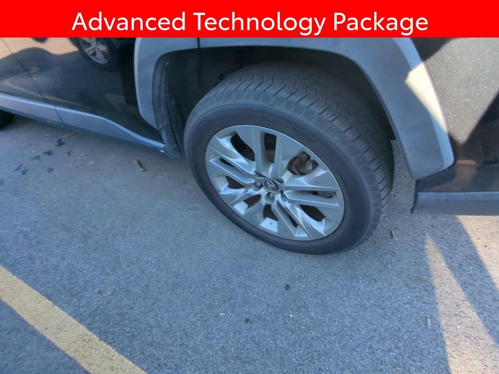Used 2019 Toyota RAV4 Limited w/ Advanced Technology Package AWD/4WD image 5