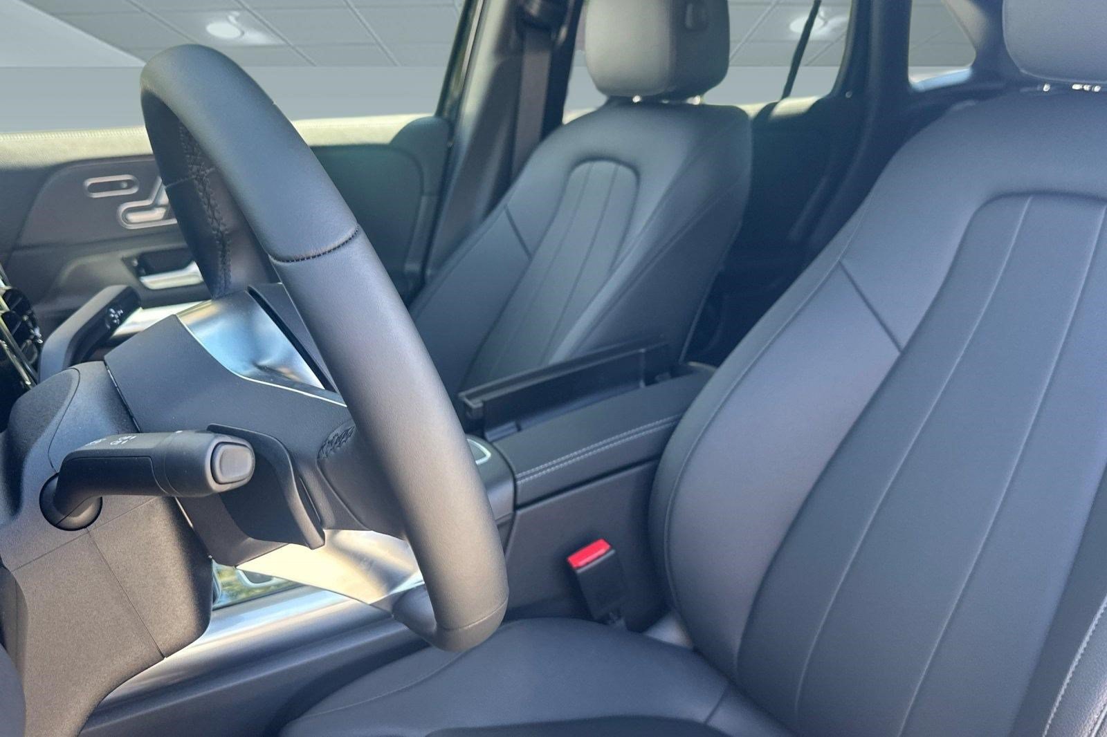 New 2026 Mercedes-Benz GLA 250 4MATIC image 5
