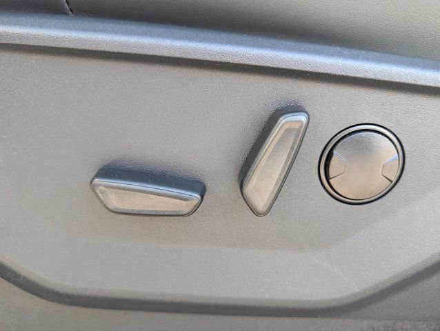 New 2026 Ford Expedition Active image 16