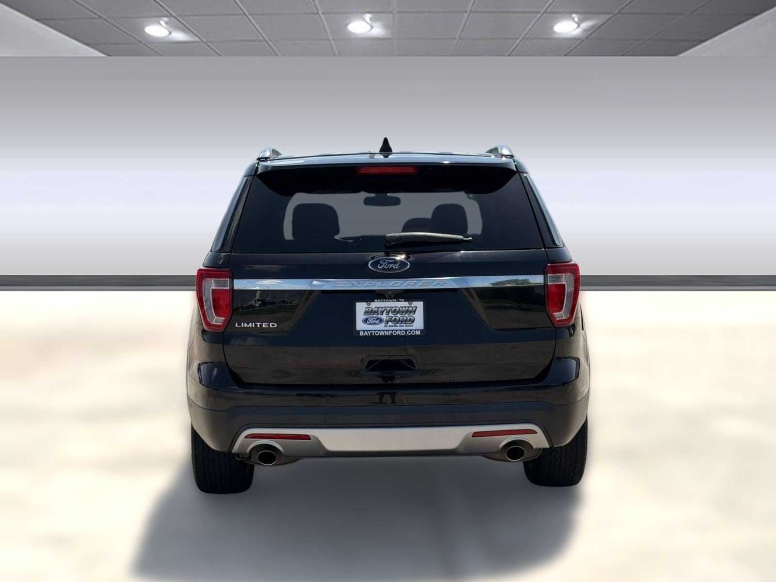 Used 2017 Ford Explorer Limited w/ Equipment Group 301A FWD image 10
