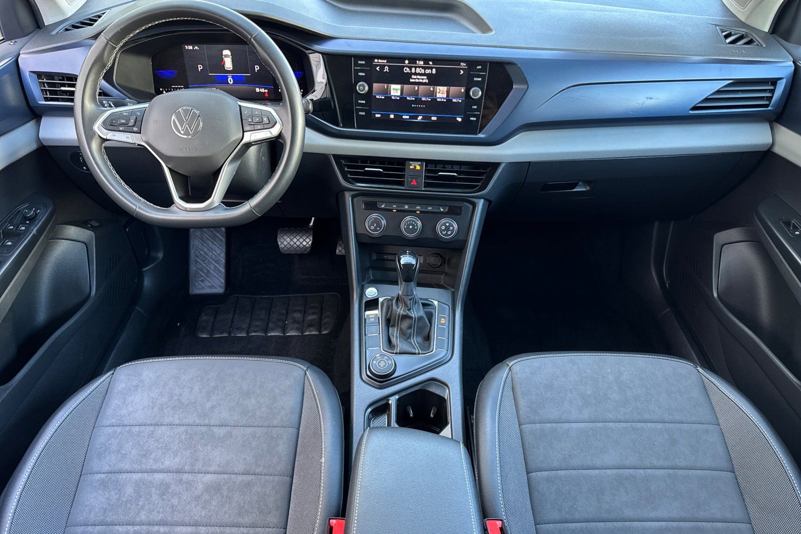 Used 2022 Volkswagen Taos SE image 13