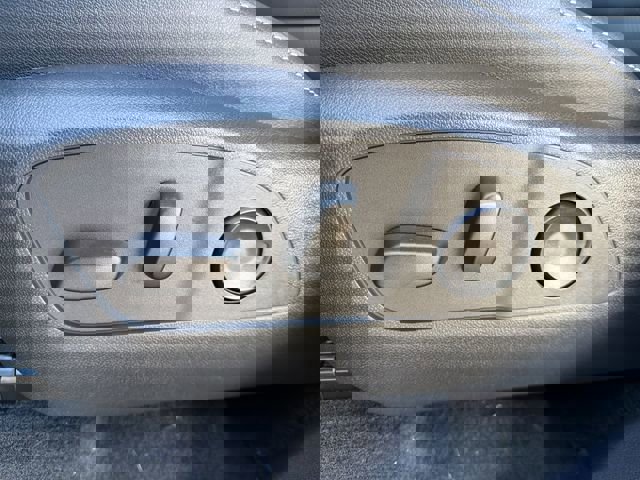 New 2026 Chevrolet Traverse LT w/ Sun and Wheel Package image 13