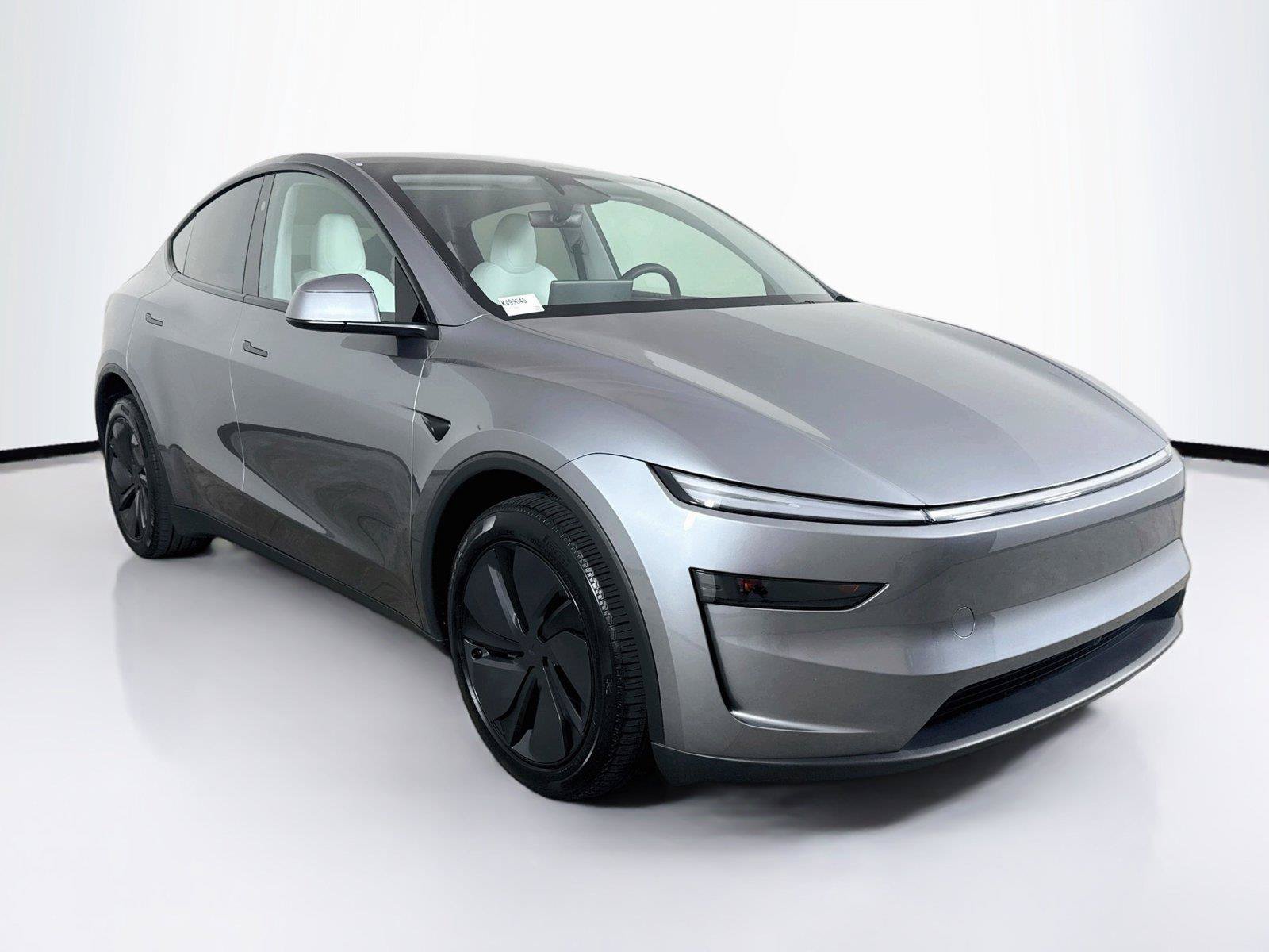 Used 2026 Tesla Model Y Long Range RWD image 8
