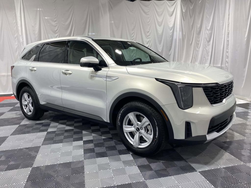 New 2026 Kia Sorento LX FWD image 5