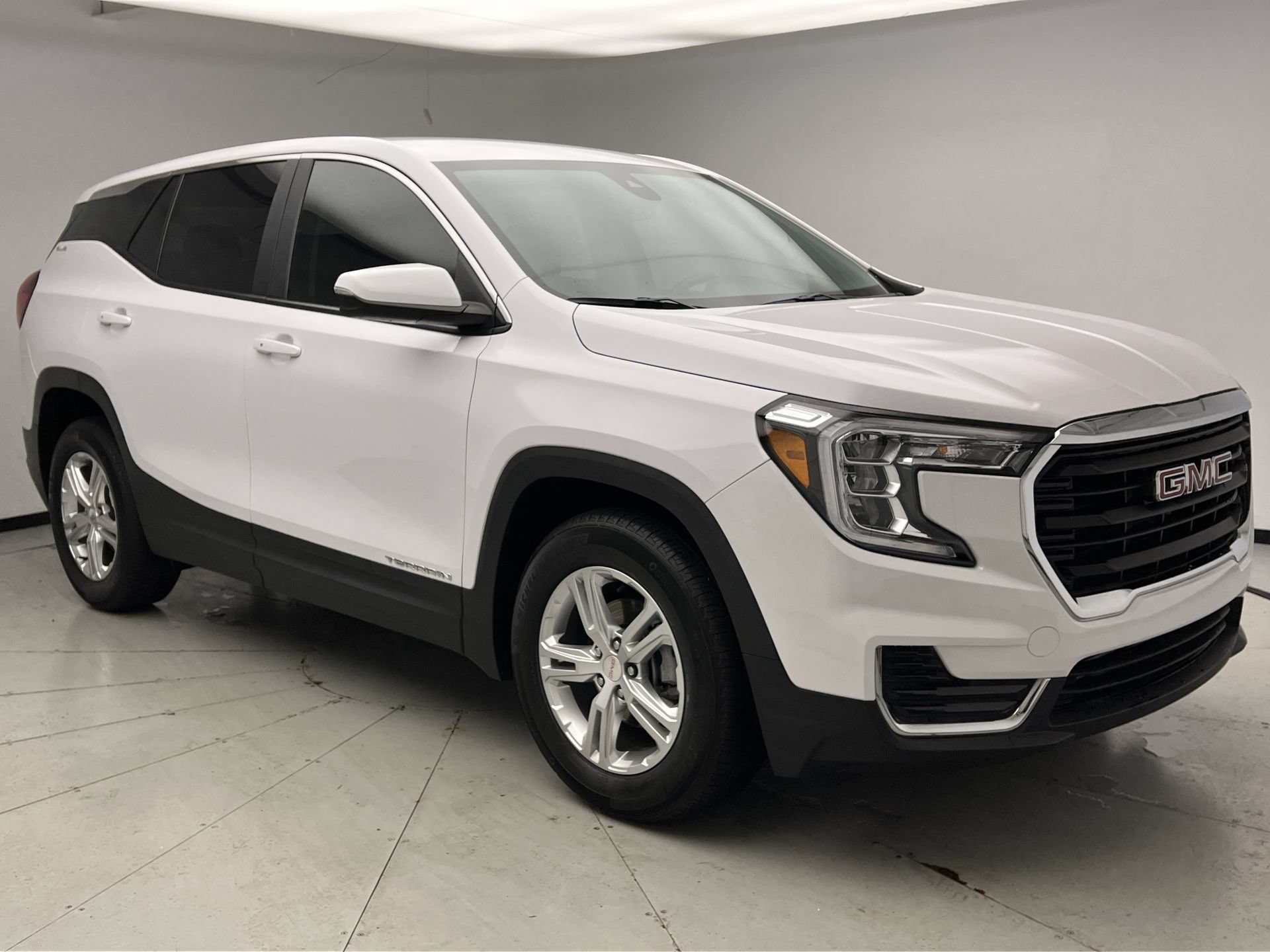 Used 2022 GMC Terrain SLE FWD image 6