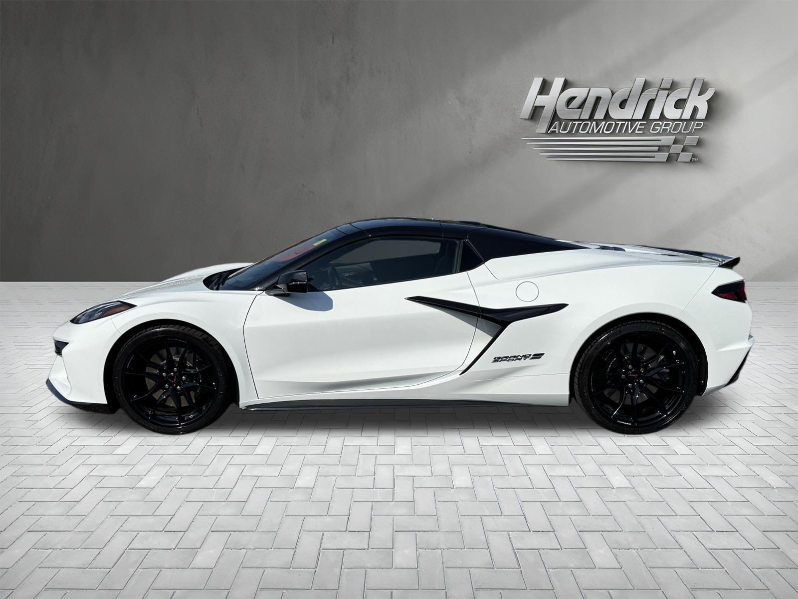 Used 2027 Chevrolet Corvette Grand Sport w/ Z52 Sport Performance Package RWD image 7