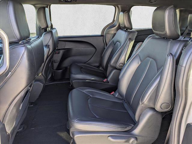 Used 2024 Chrysler Pacifica Hybrid S Appearance Pkg image 18