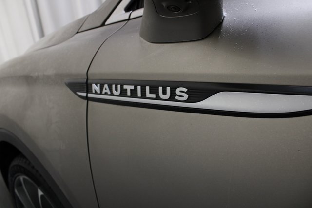 Used 2019 Lincoln Nautilus Reserve w/ Ultimate Package image 33