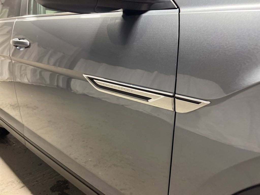 Used 2024 Volkswagen Atlas Cross Sport SE image 9