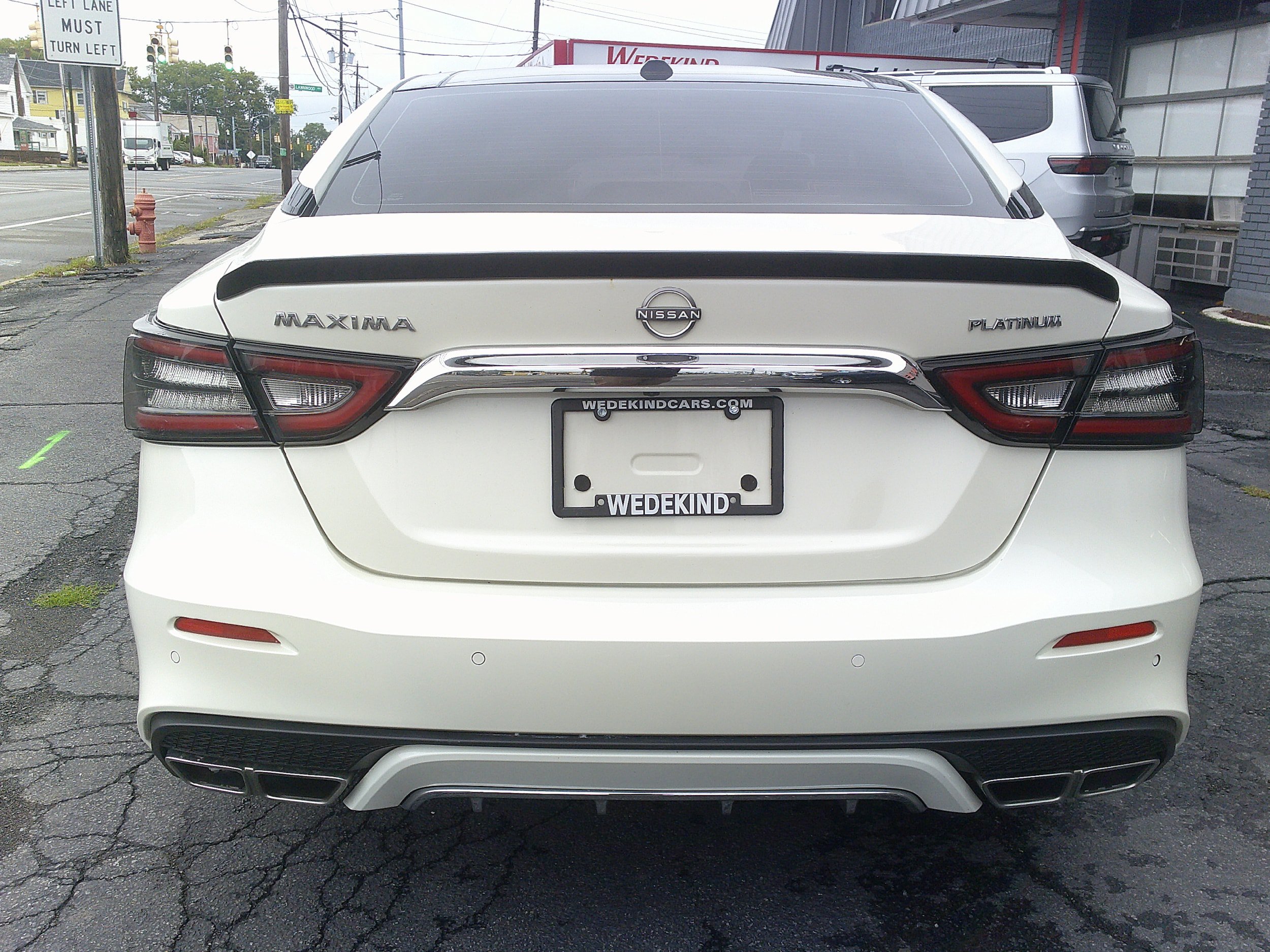 Used 2023 Nissan Maxima Platinum w/ Sport Mat Group FWD image 7