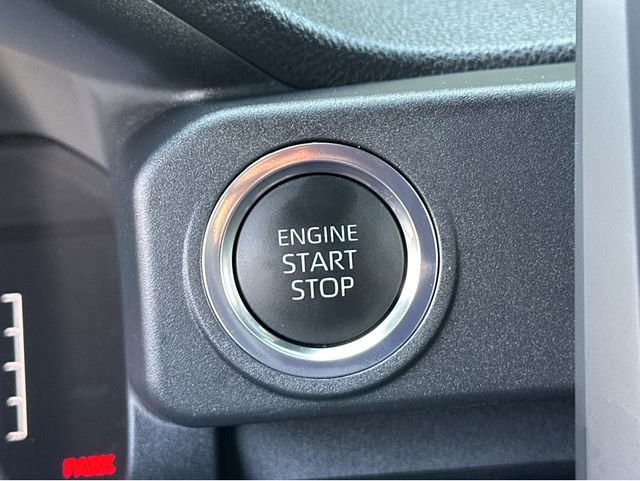 Used 2025 Toyota 4Runner SR5 AWD/4WD image 25