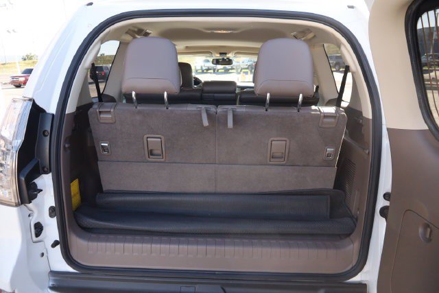 Used 2015 Lexus GX 460 w/ Premium Package AWD/4WD image 7