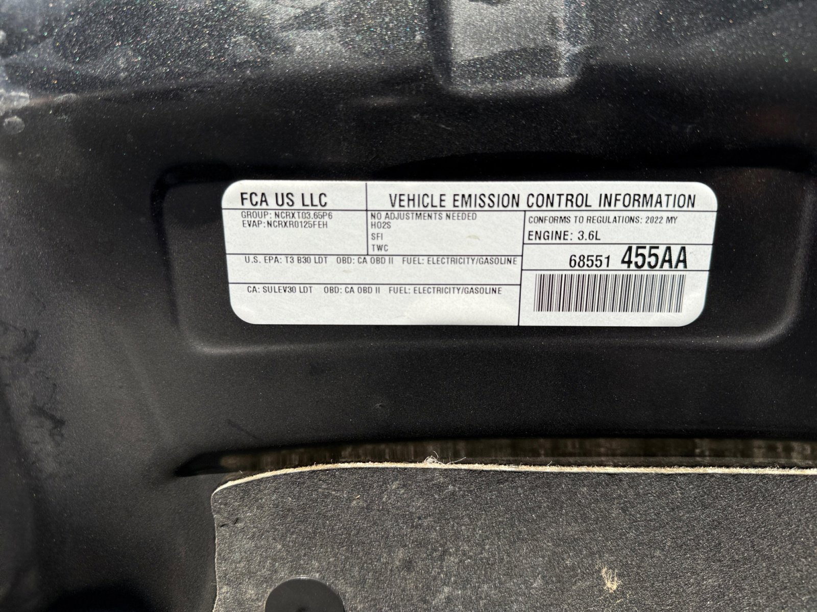 Used 2022 Chrysler Pacifica Limited w/ Uconnect Theater Family Group FWD image 28