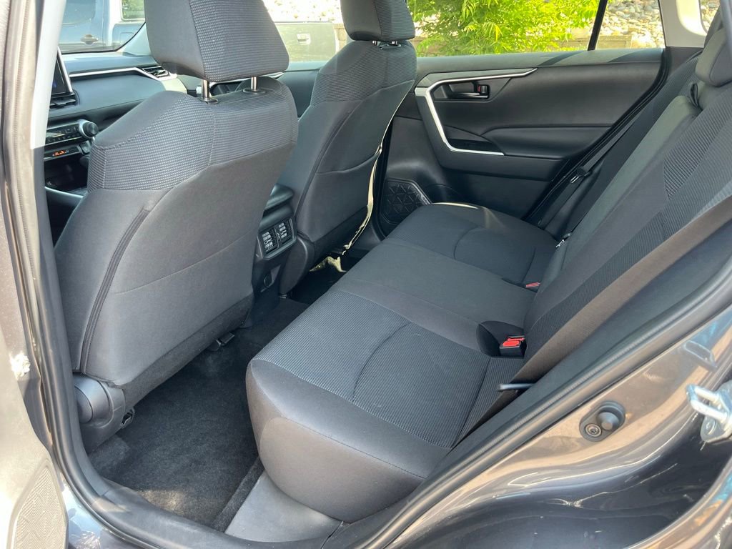 Used 2024 Toyota RAV4 LE image 30