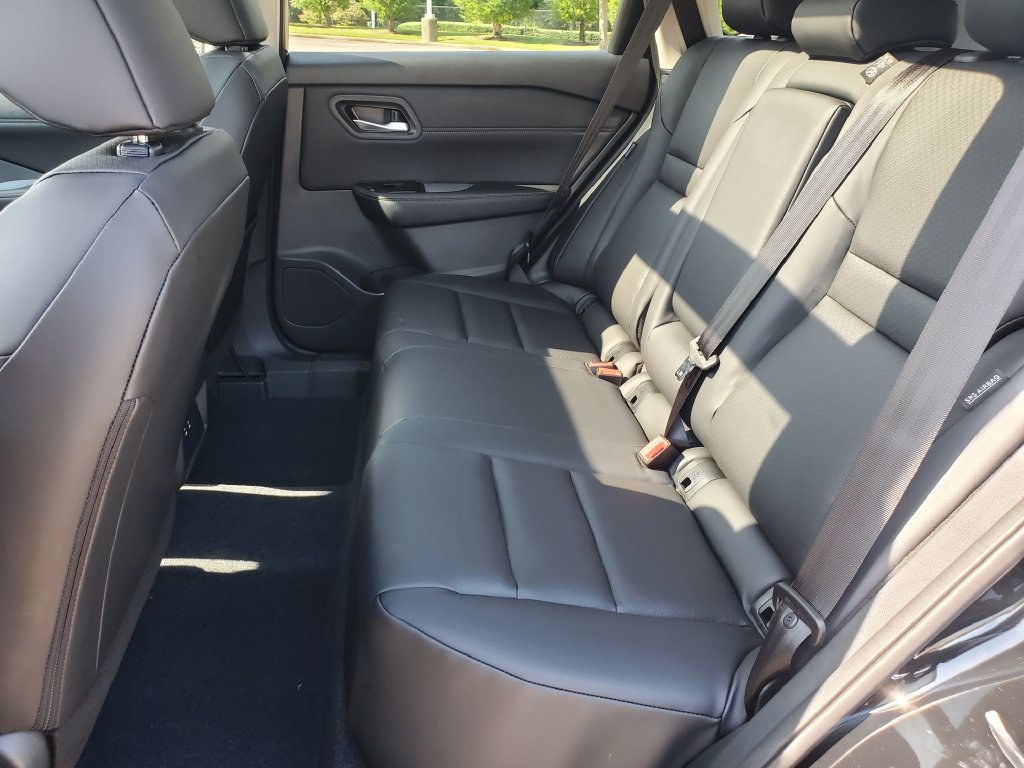 New 2026 Nissan Rogue Dark Armor FWD image 12