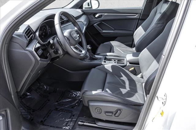 Used 2025 Audi Q3 2.0T Premium w/ Convenience Package AWD/4WD image 12
