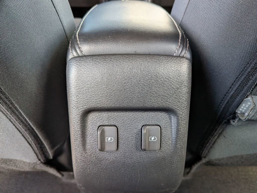 Used 2023 Nissan Kicks SV FWD image 35