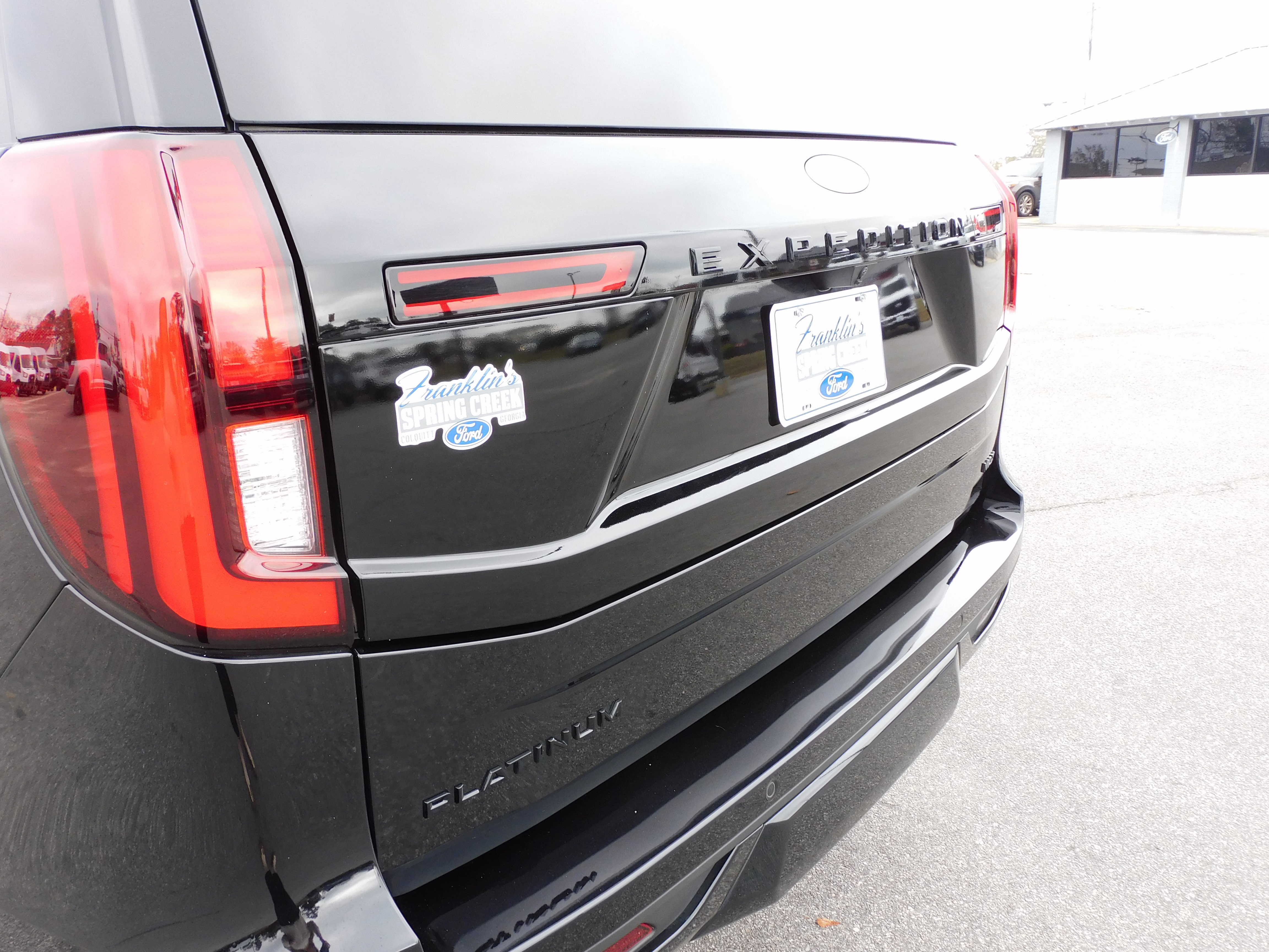 Used 2025 Ford Expedition Max Platinum w/ Stealth Performance Package image 10