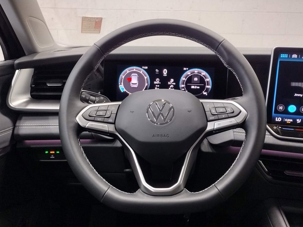 New 2026 Volkswagen Tiguan SE image 35