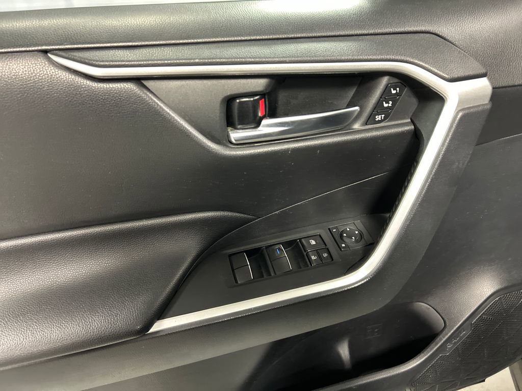 Used 2019 Toyota RAV4 XLE Premium w/ Cold Weather Package image 12
