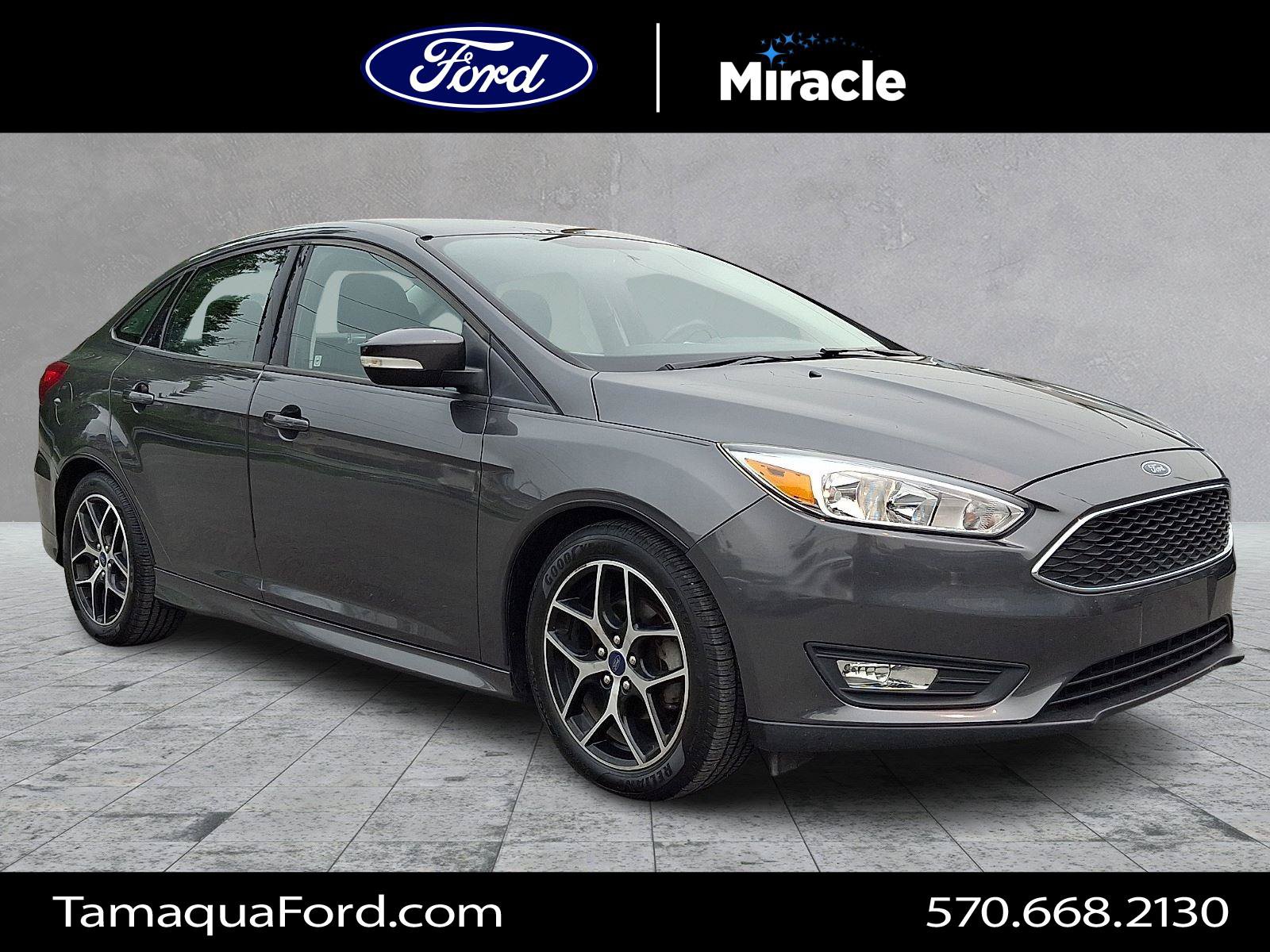Used 2016 Ford Focus SE w/ SE Sport Package FWD video 1