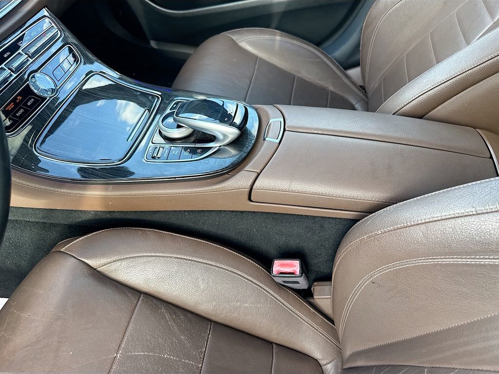 Used 2017 Mercedes-Benz E 300 image 25