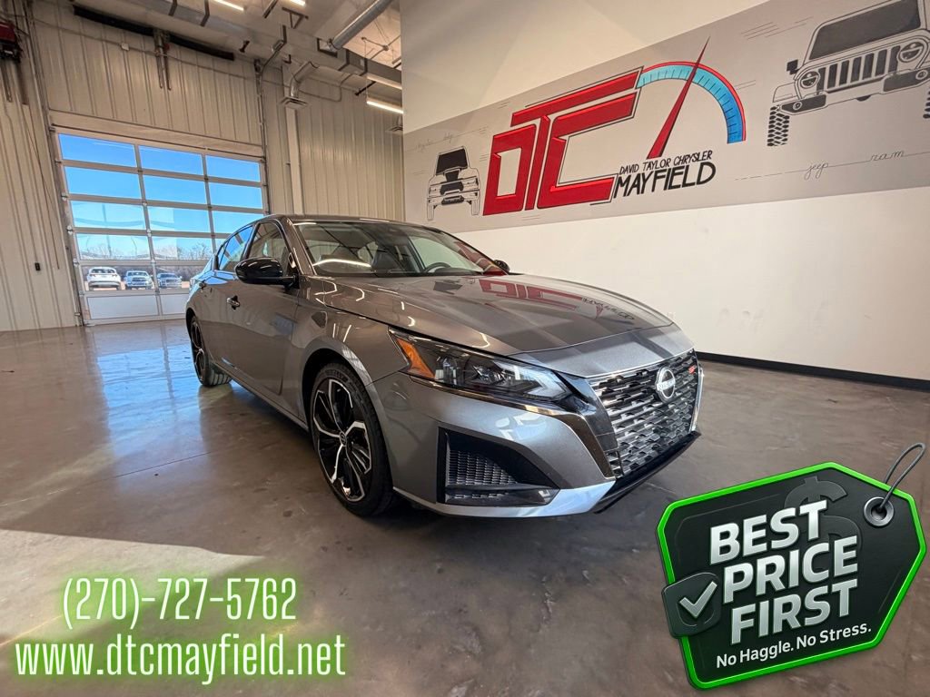 Used 2024 Nissan Altima 2.5 SR