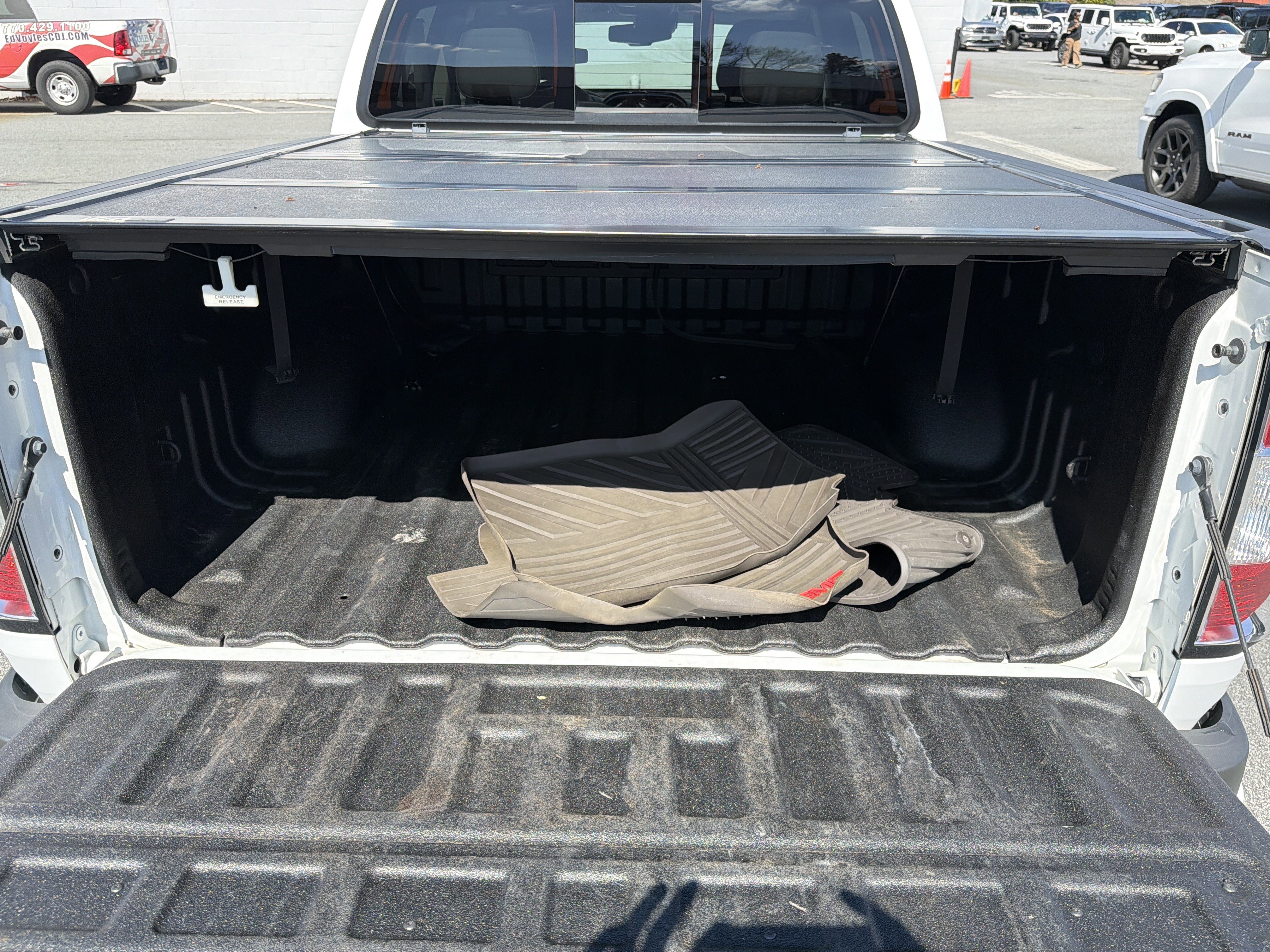 Used 2021 GMC Canyon Denali image 22