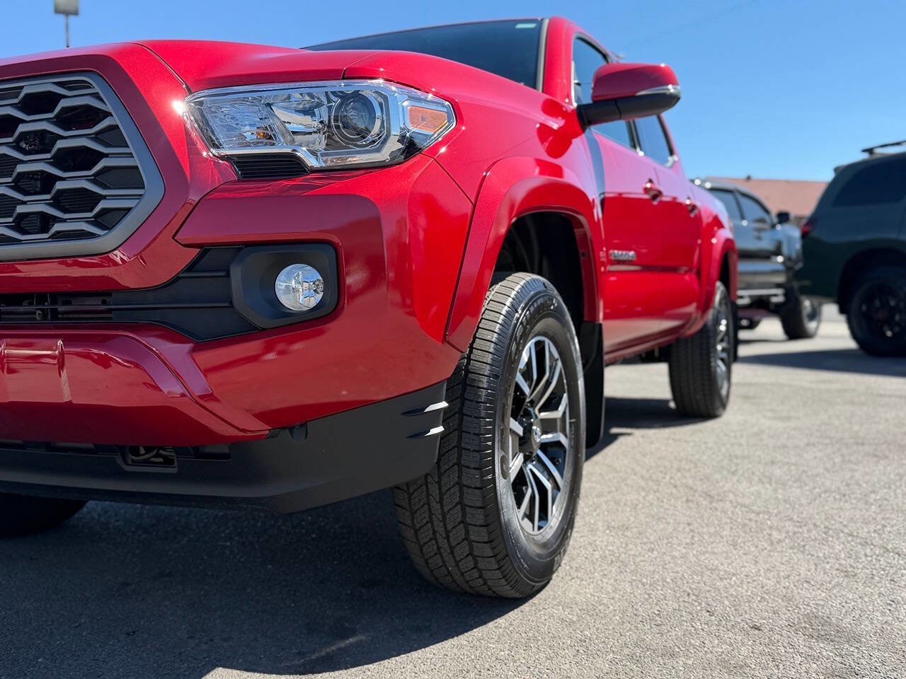 Used 2023 Toyota Tacoma TRD Sport image 18
